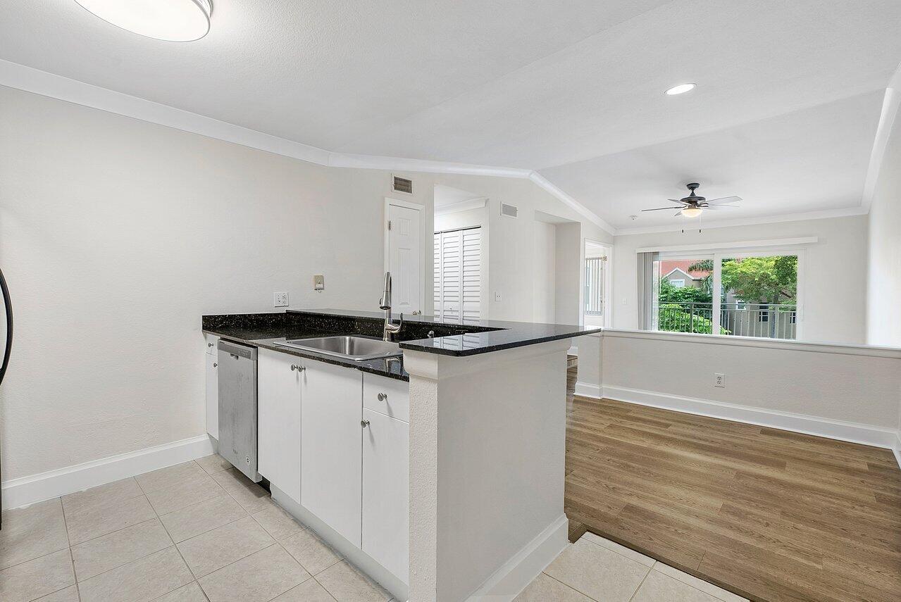 1760 Palm Cove Boulevard 5-307