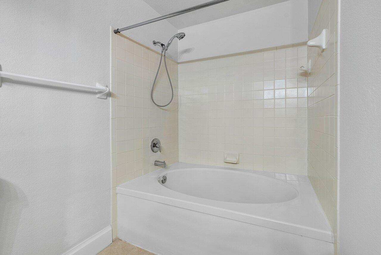1760 Palm Cove Boulevard 5-307