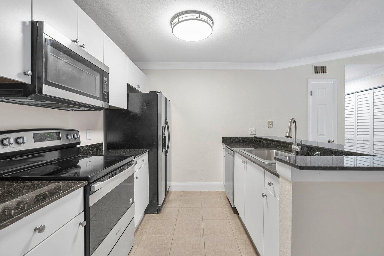 1760 Palm Cove Boulevard 5-307
