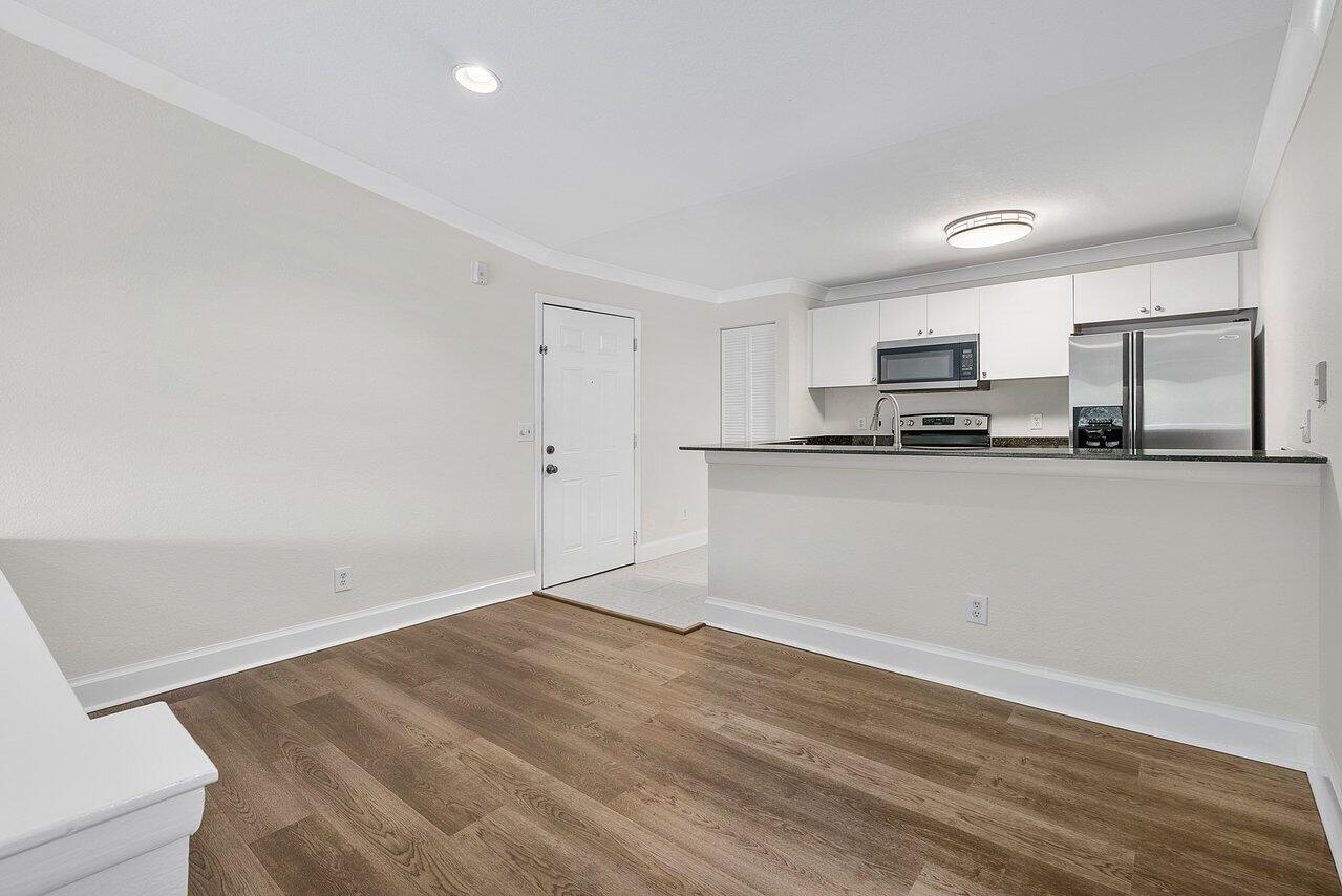 1760 Palm Cove Boulevard 5-307