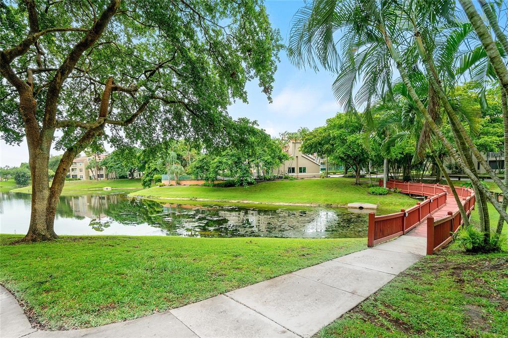 1760 Palm Cove Boulevard 5-307