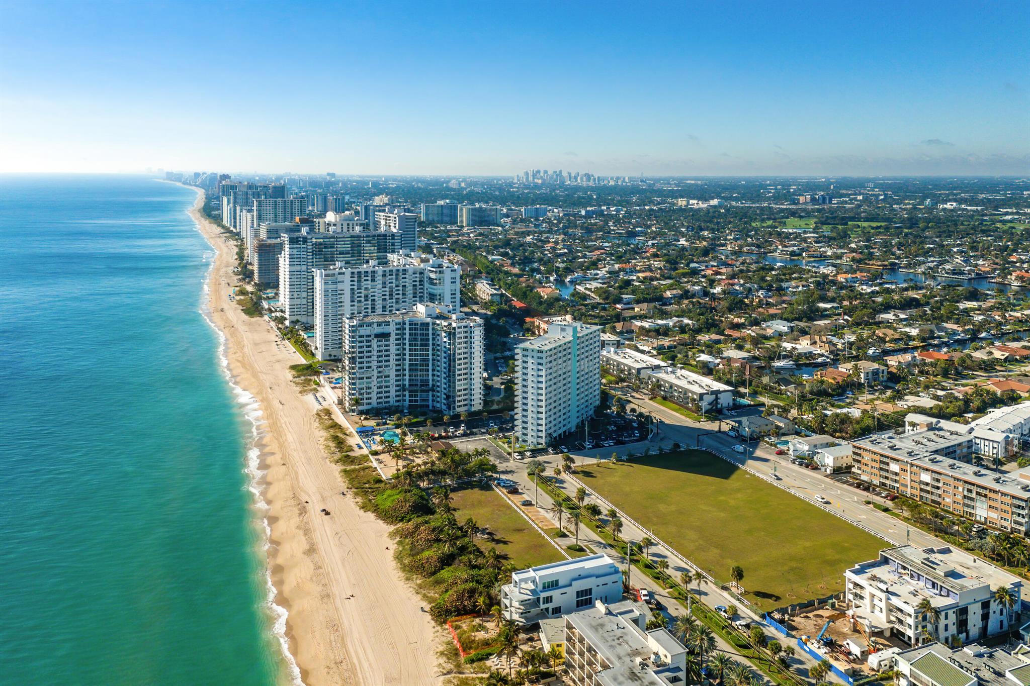 4313 W Tradewinds Avenue 1-2