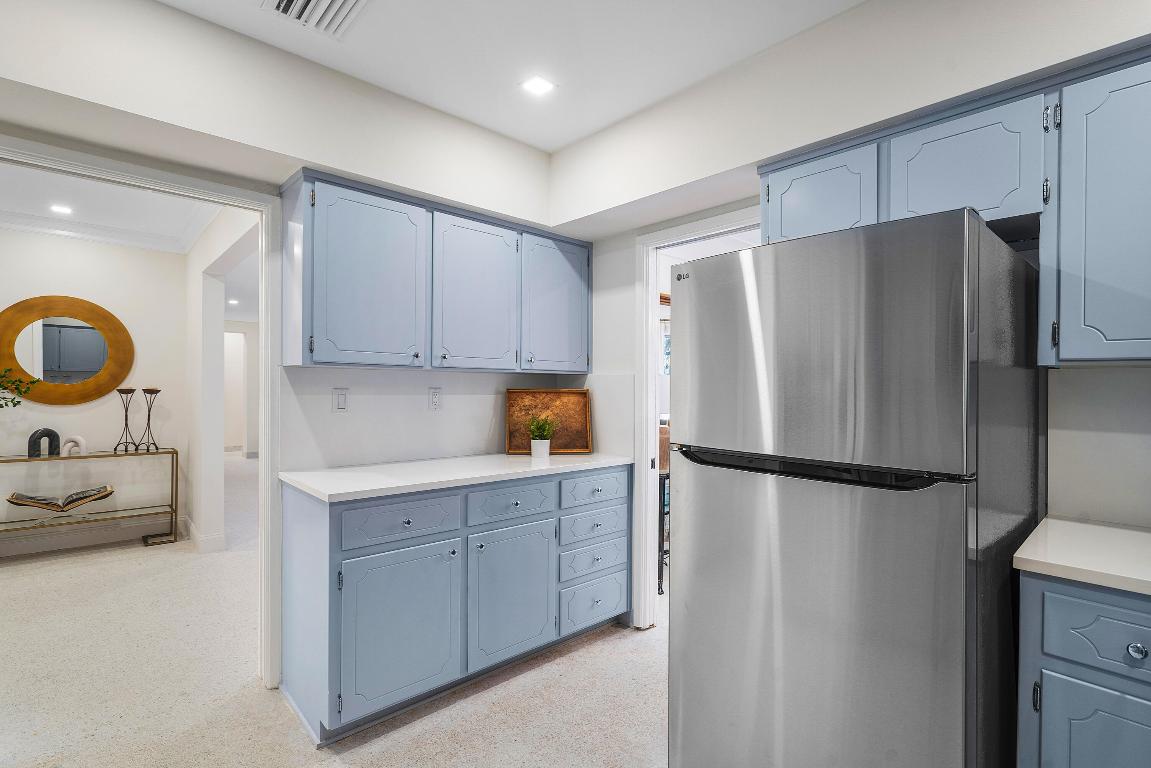 4313 W Tradewinds Avenue 1-2