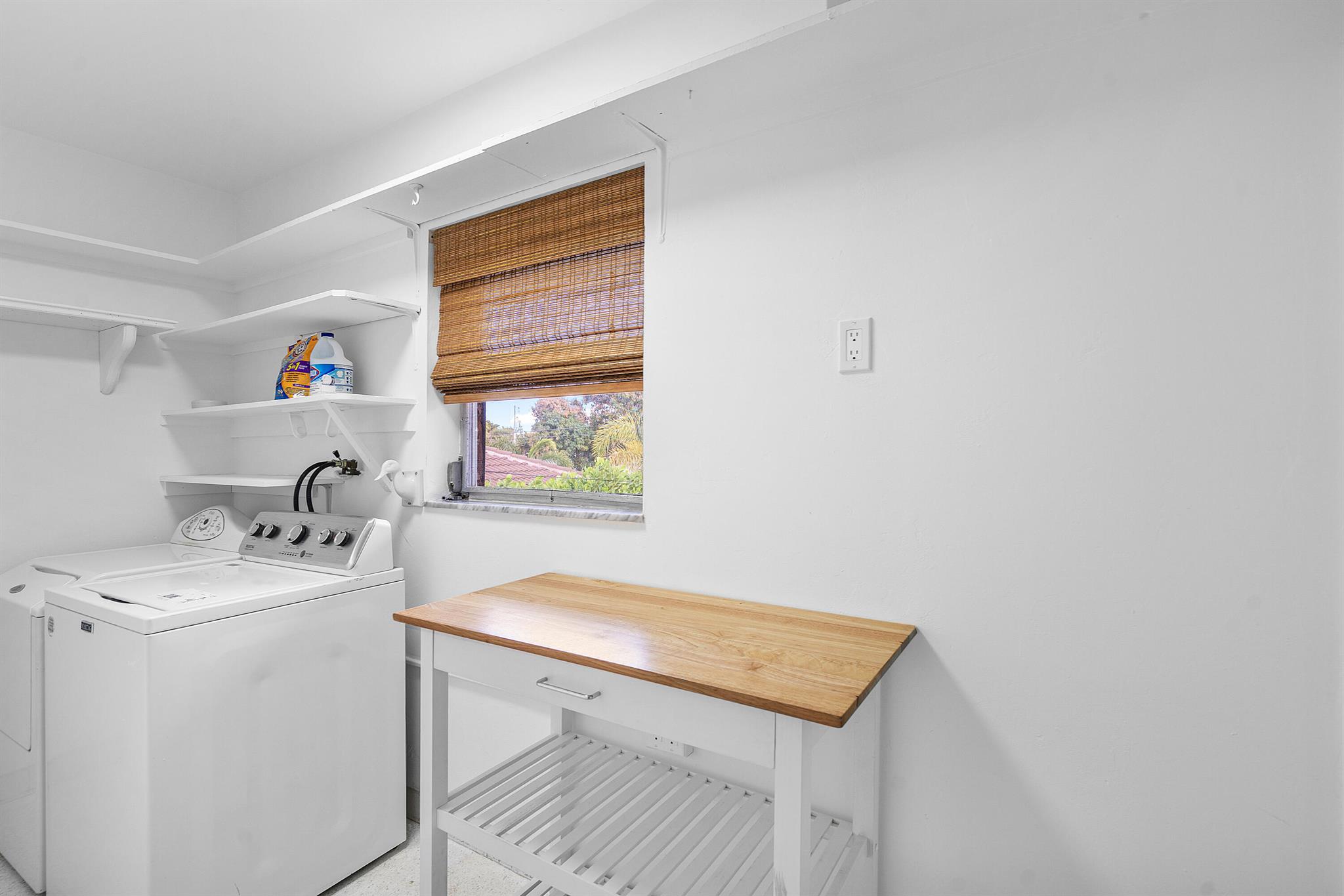 4313 W Tradewinds Avenue 1-2