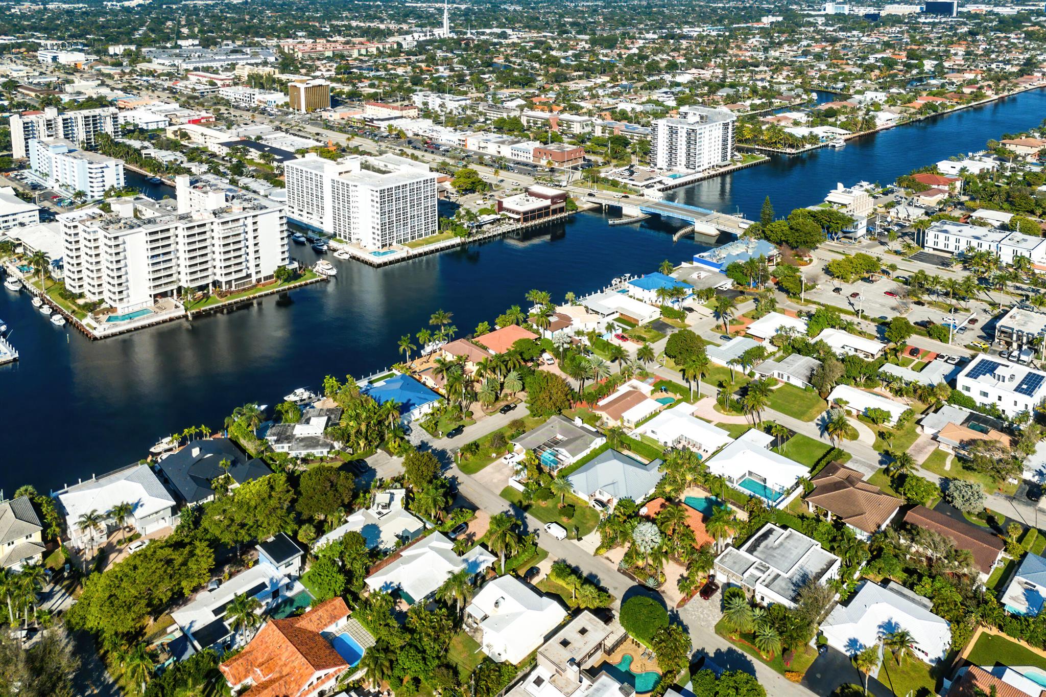 4313 W Tradewinds Avenue 1-2