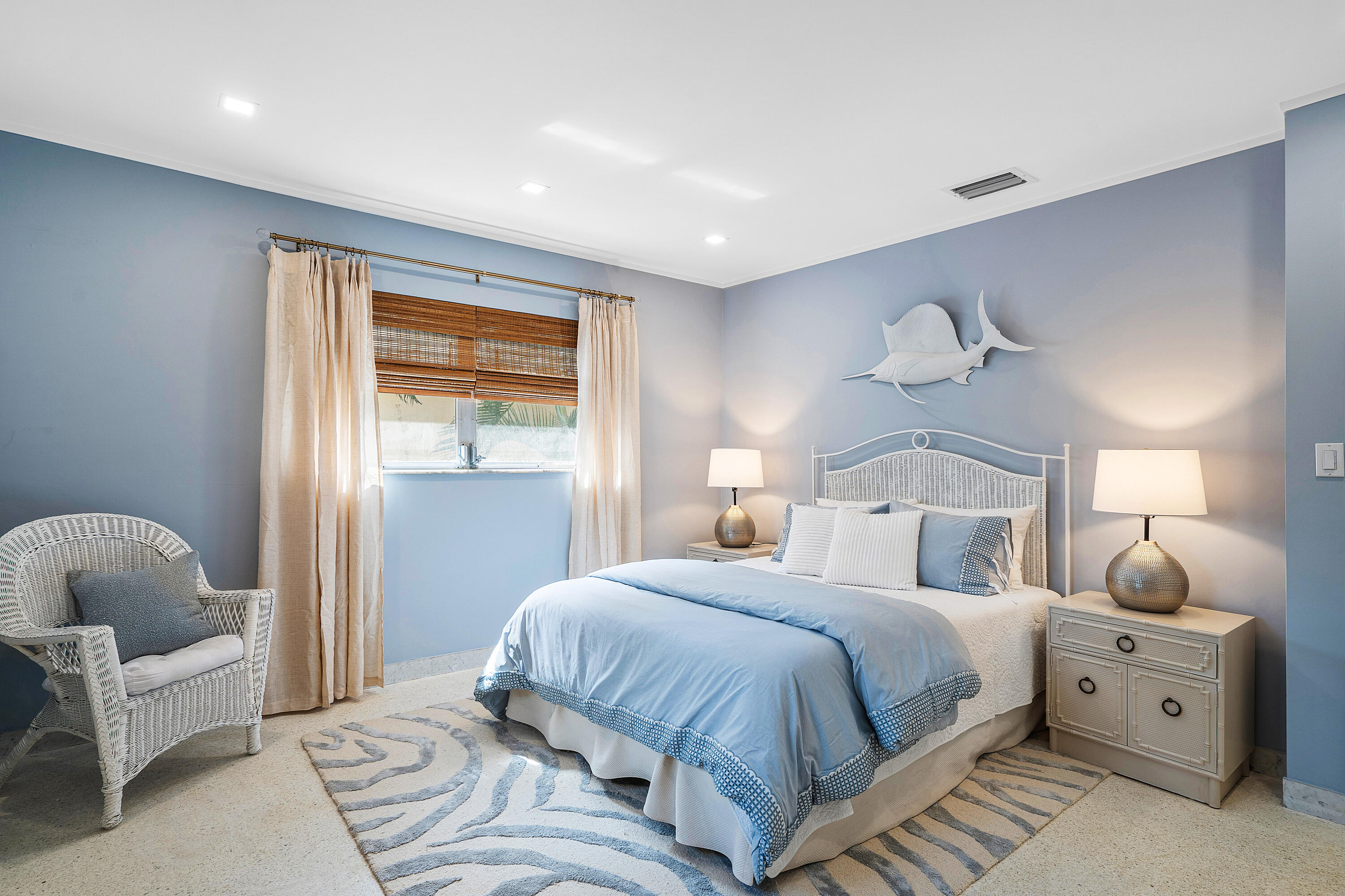 4313 W Tradewinds Avenue 1-2