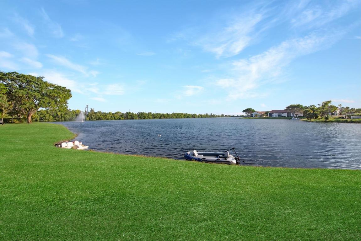 805 Republic Court, Deerfield Beach