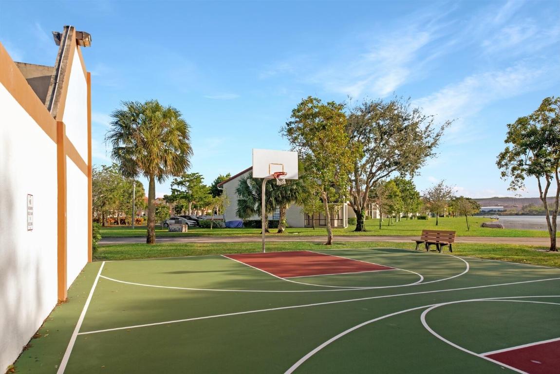 805 Republic Court, Deerfield Beach