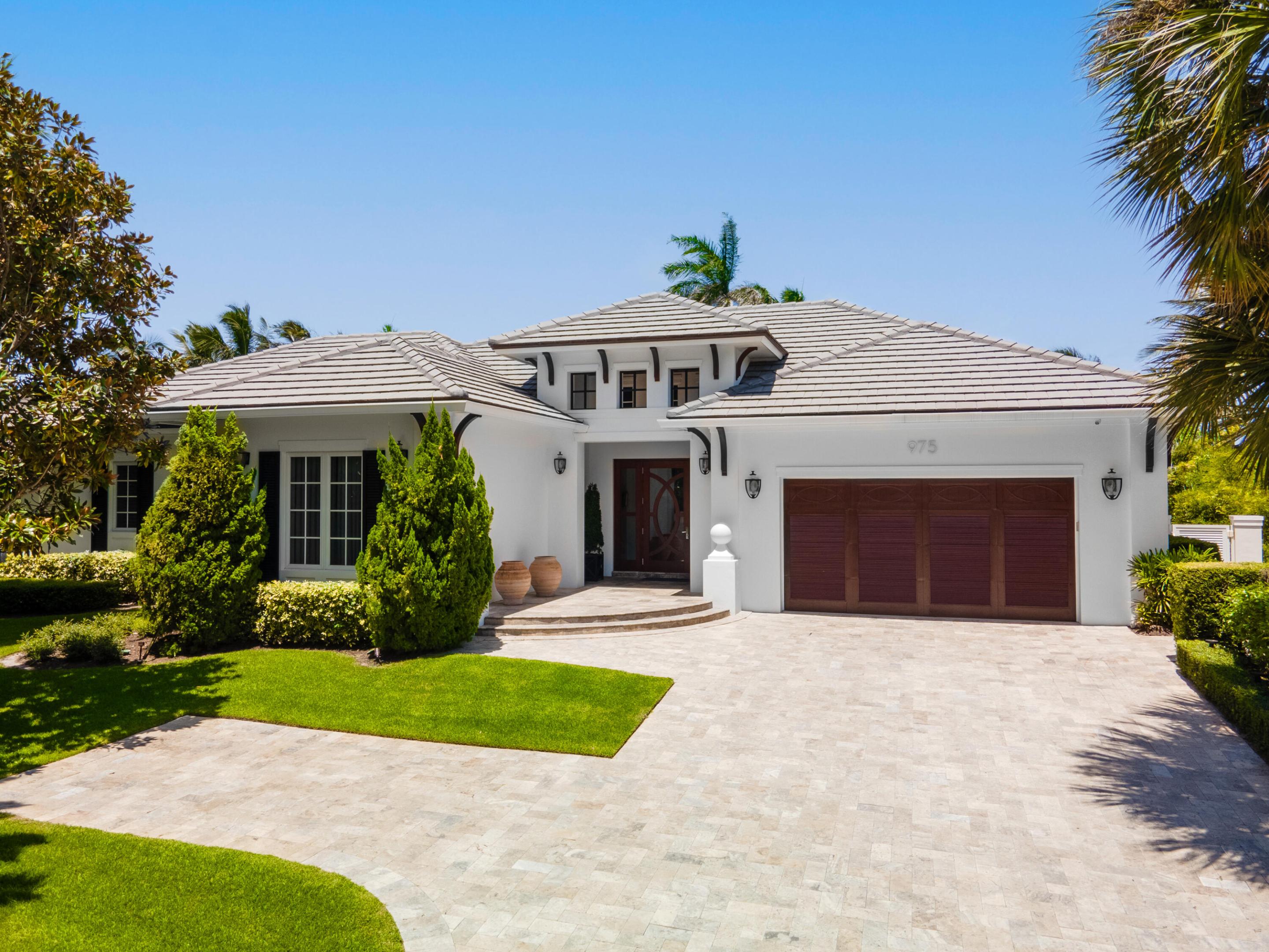 975 Banyan Drive