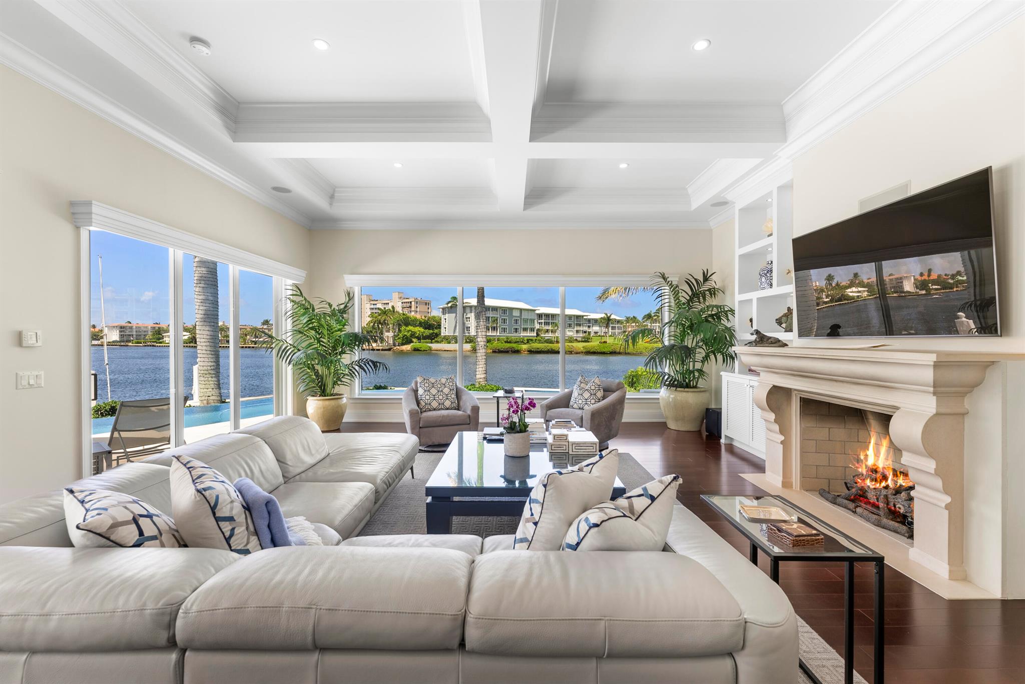 975 Banyan Drive