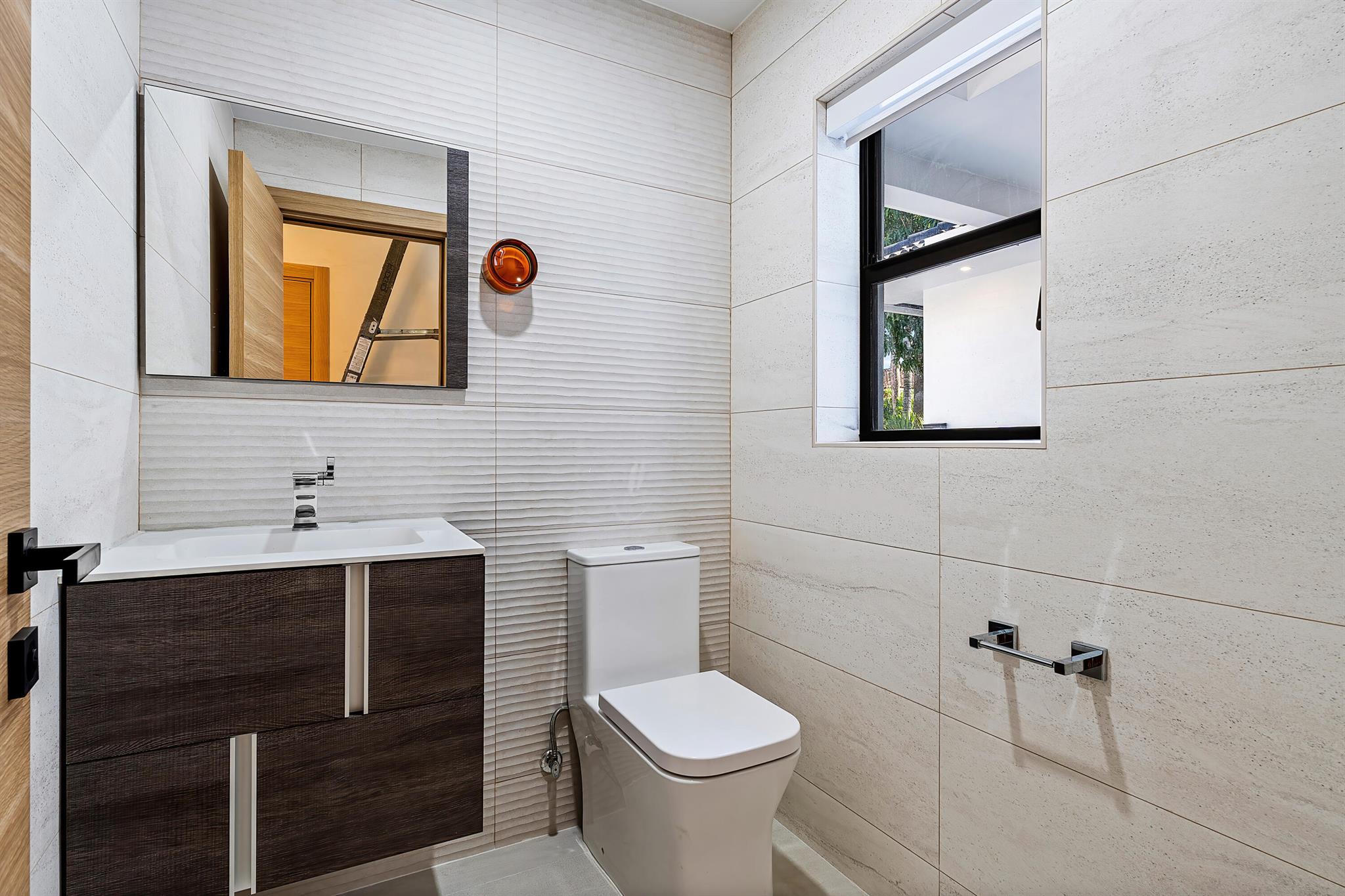 425 Coral Way