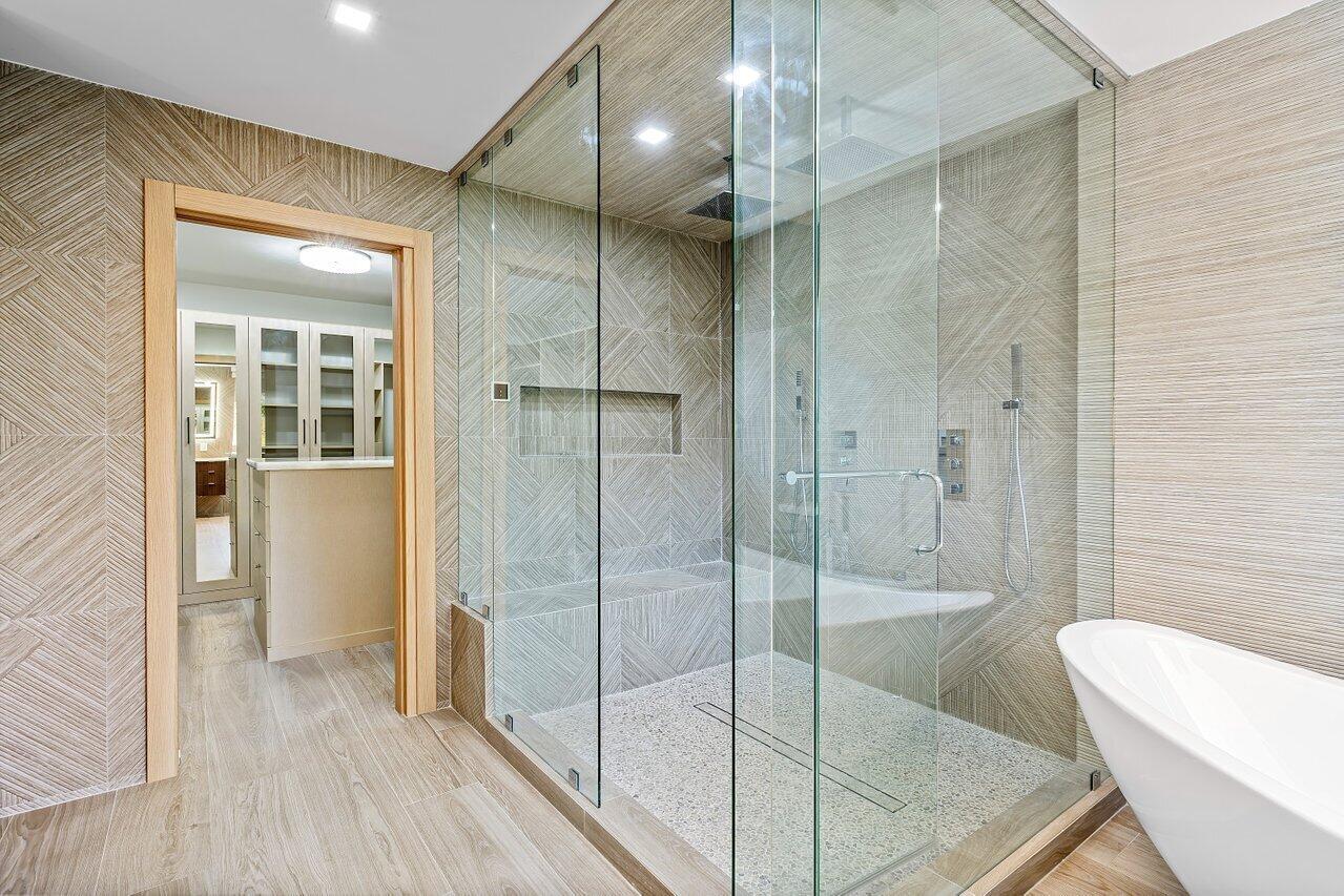 425 Coral Way