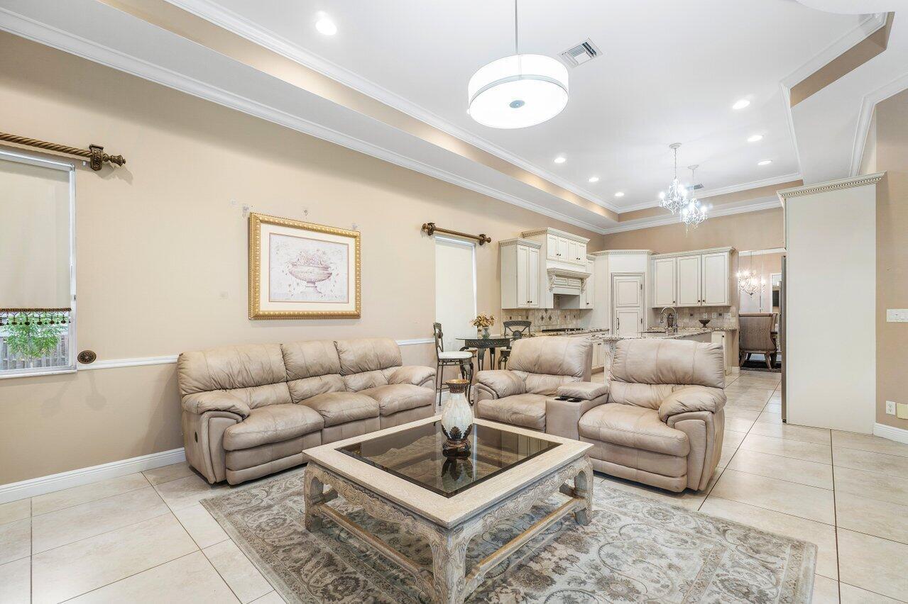 11538 Persimmon Boulevard