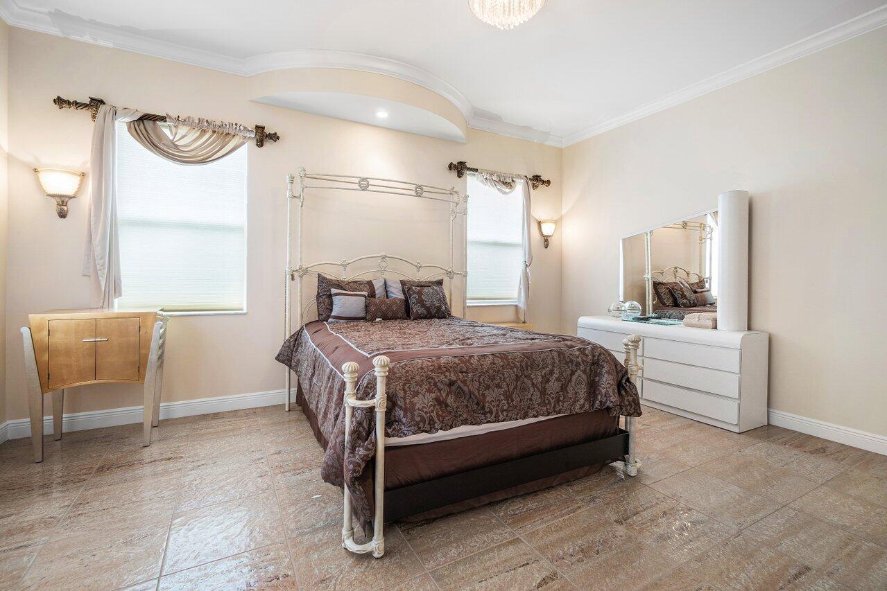 11538 Persimmon Boulevard