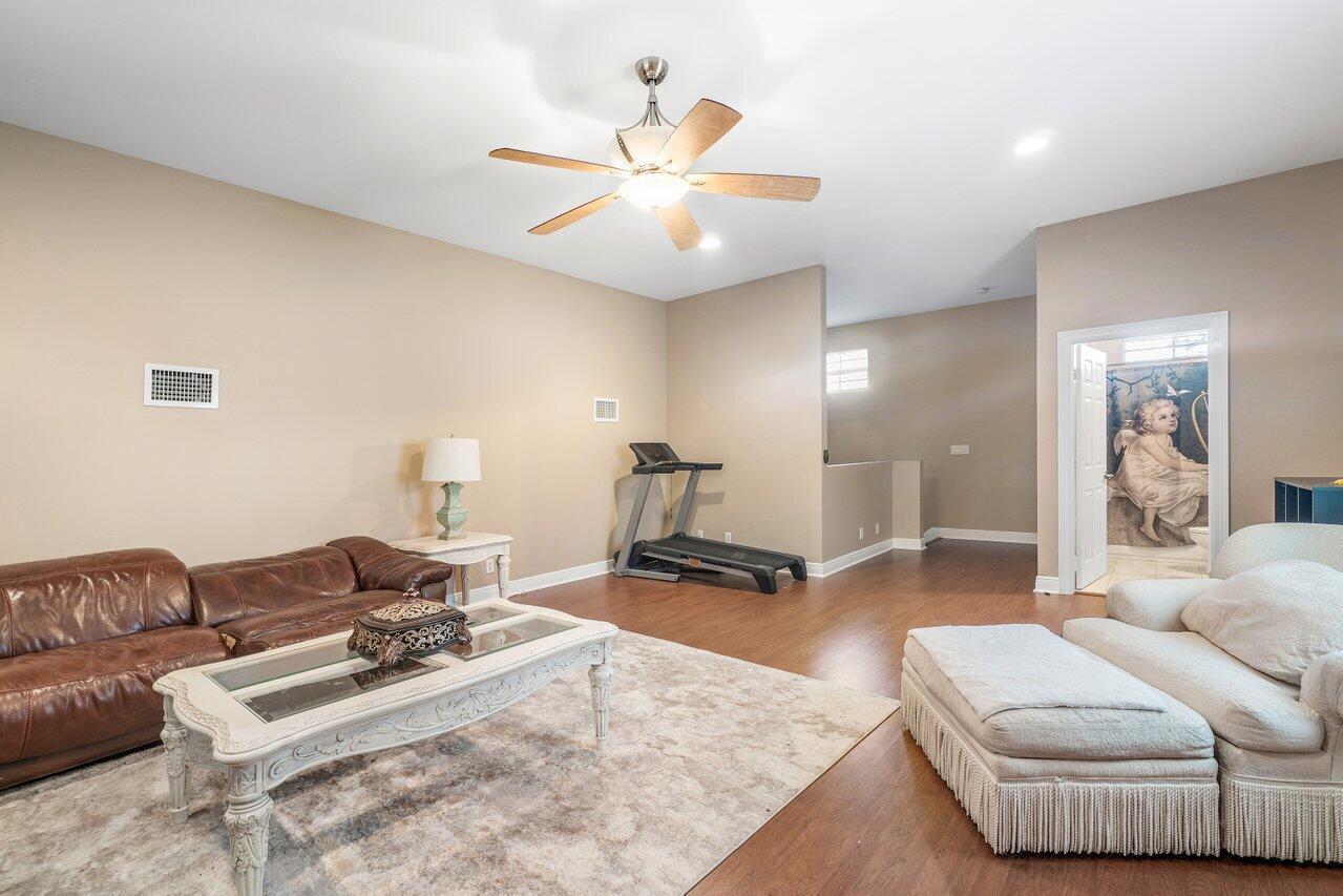 11538 Persimmon Boulevard