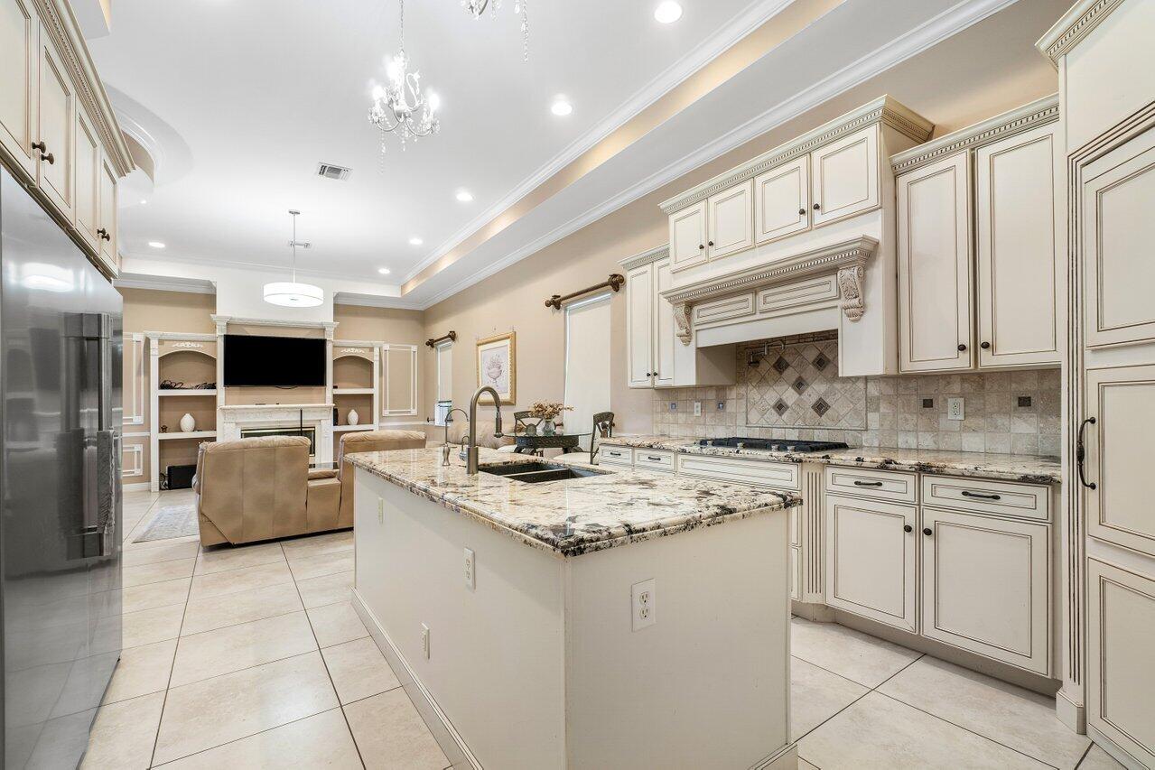 11538 Persimmon Boulevard