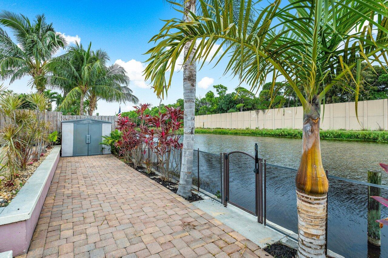 2586 SW 10th Street, Boynton Beach