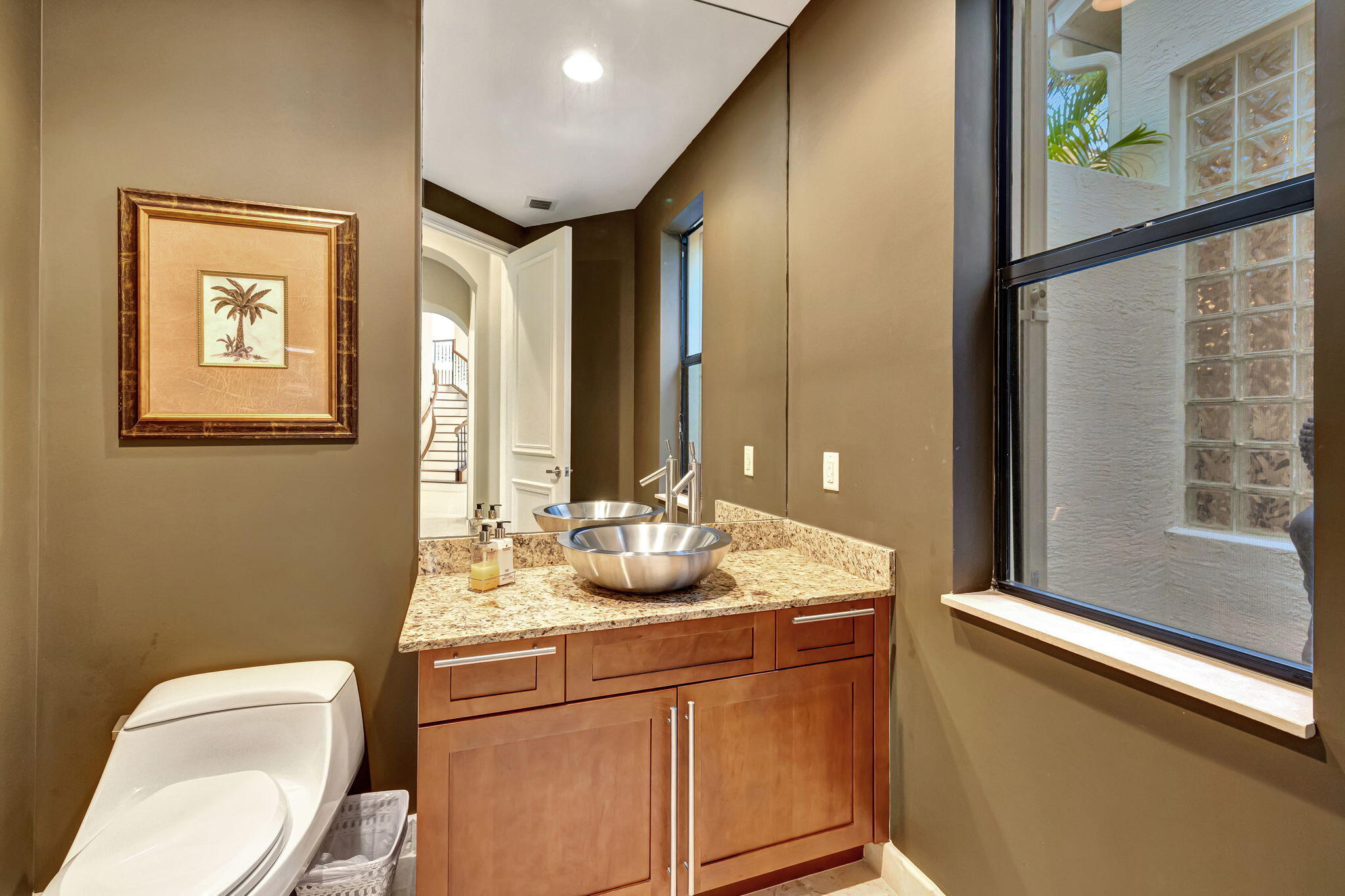 17987 Lake Azure Way