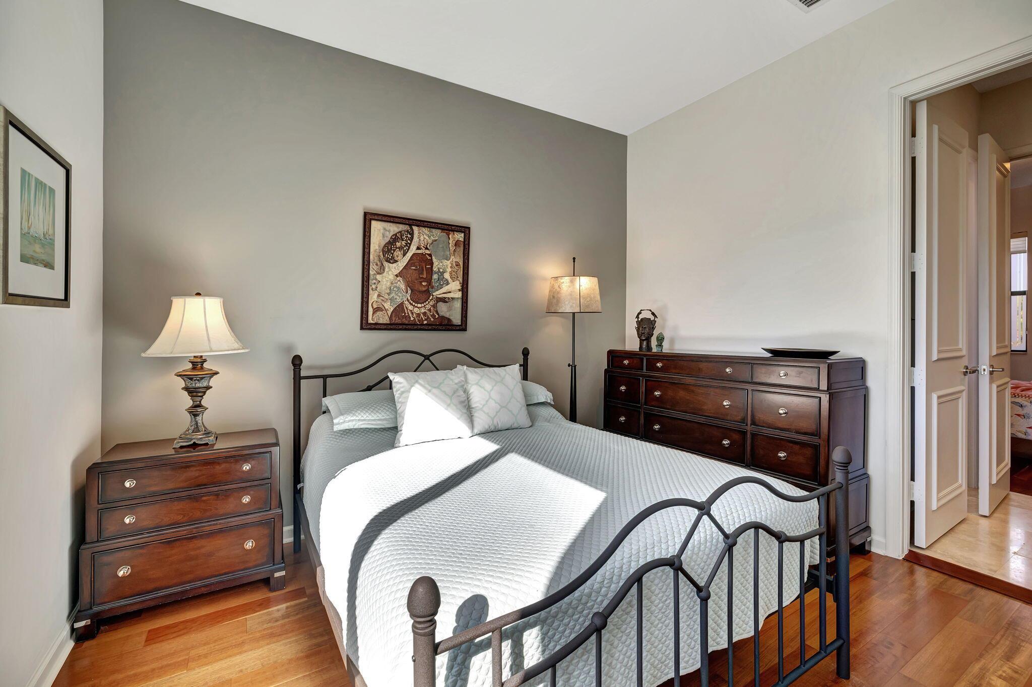 17987 Lake Azure Way