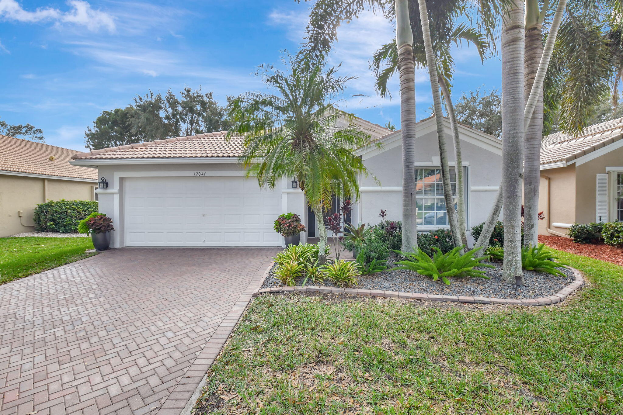 12044 La Vita Way