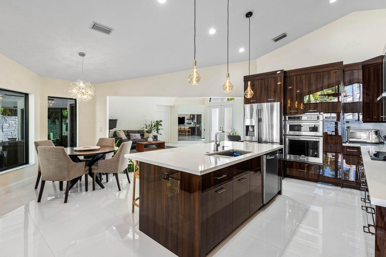 10791 Avenida Santa Ana