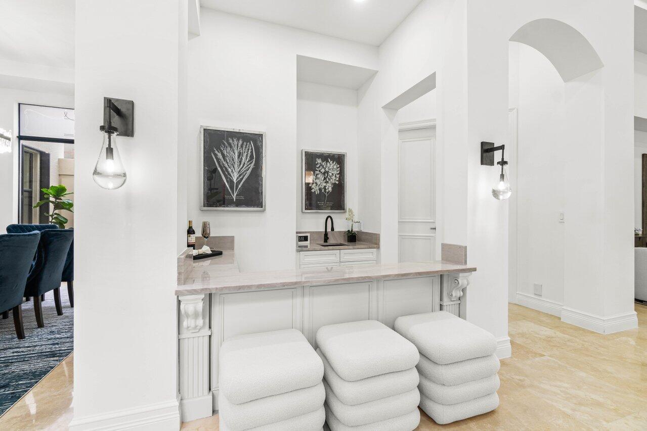 17939 Lake Azure Way