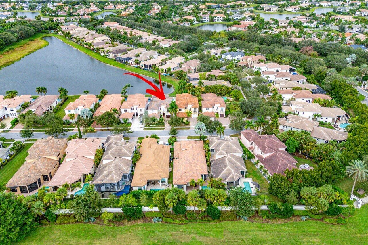 17939 Lake Azure Way