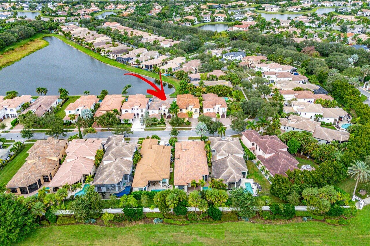 17939 Lake Azure Way