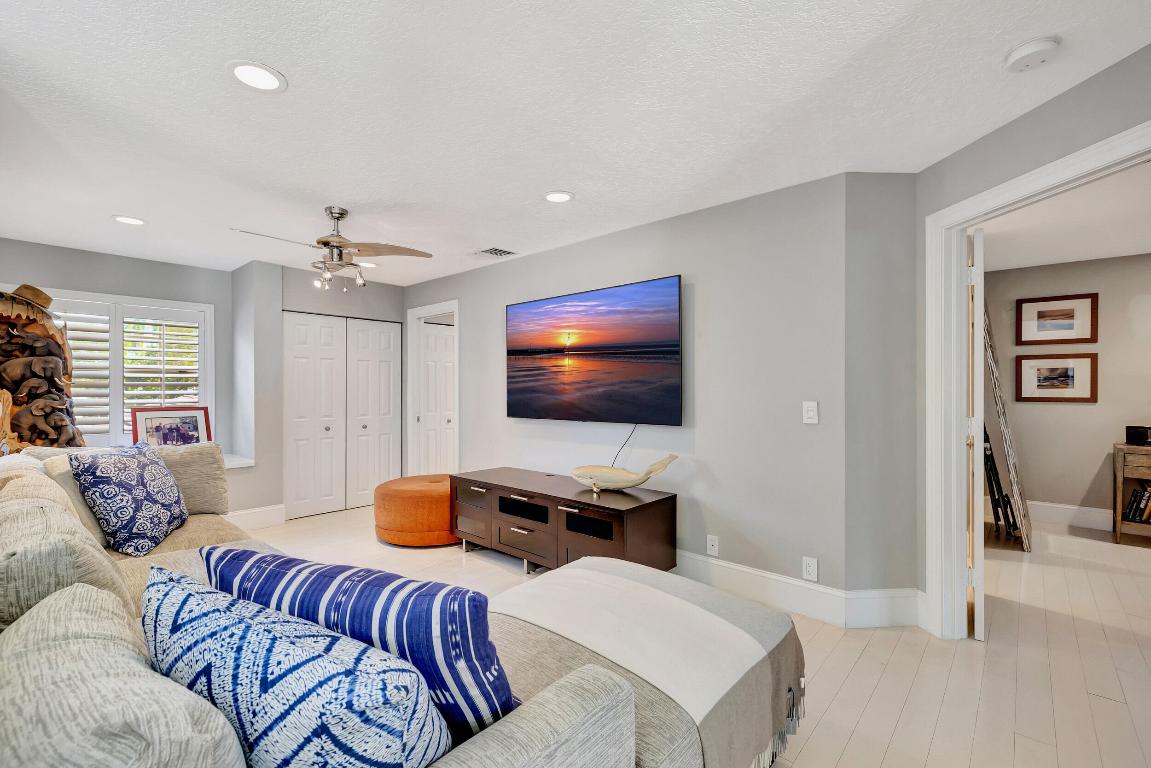 5625 NW 24th Terrace