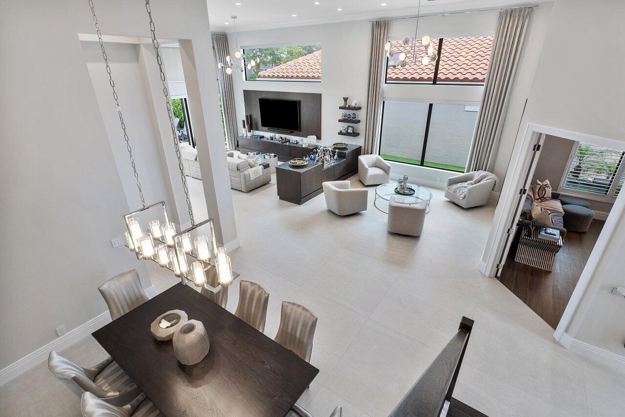 5639 NW Regency Circle