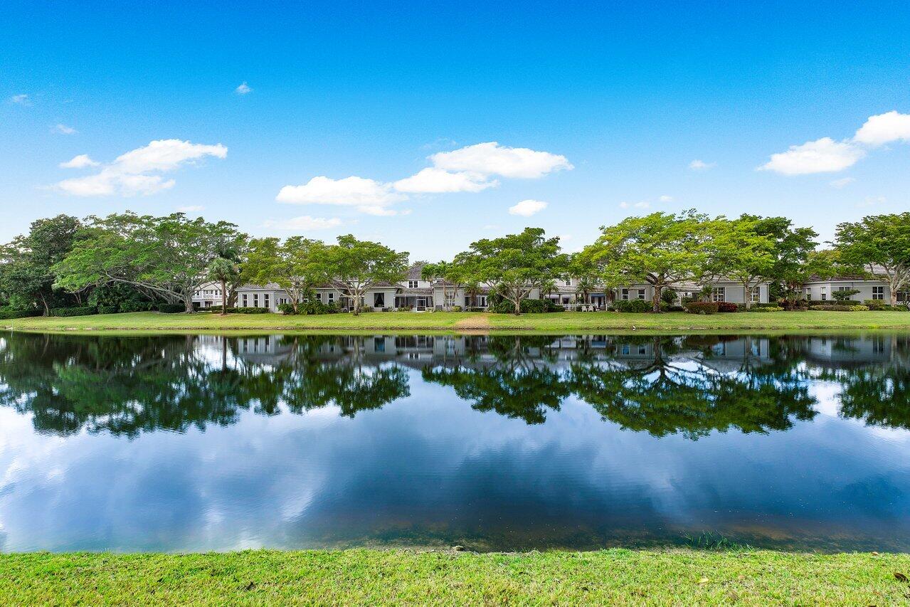 5639 NW Regency Circle