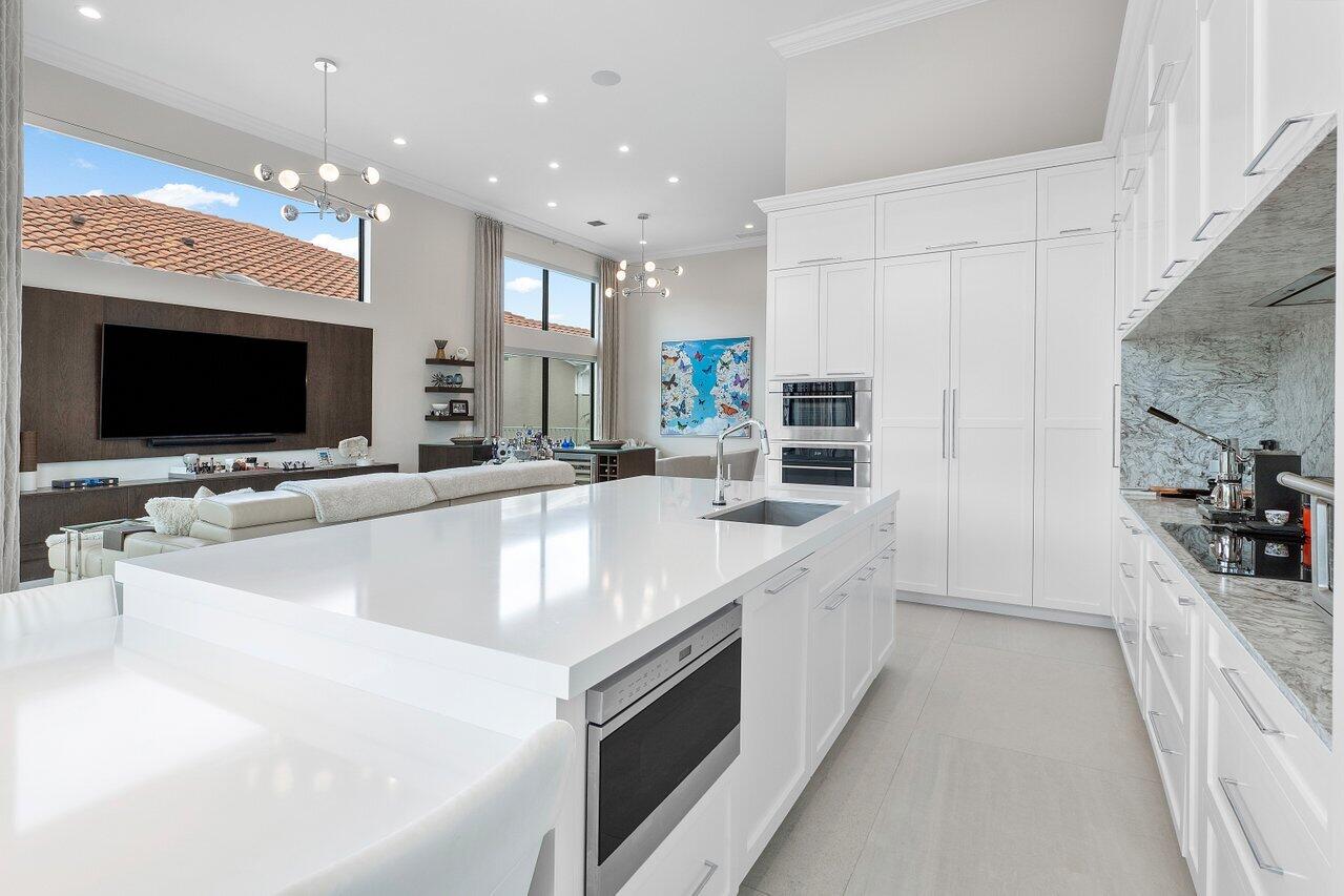 5639 NW Regency Circle