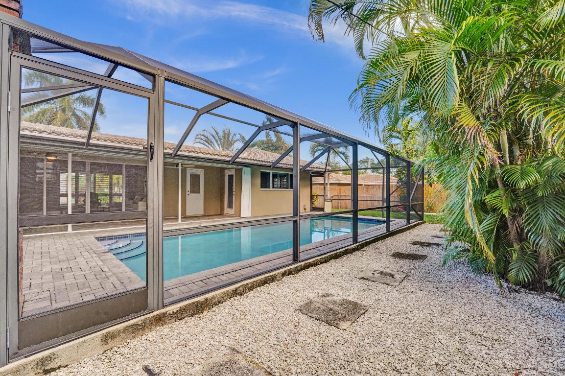 2220 NE 32nd Street, Lighthouse Point