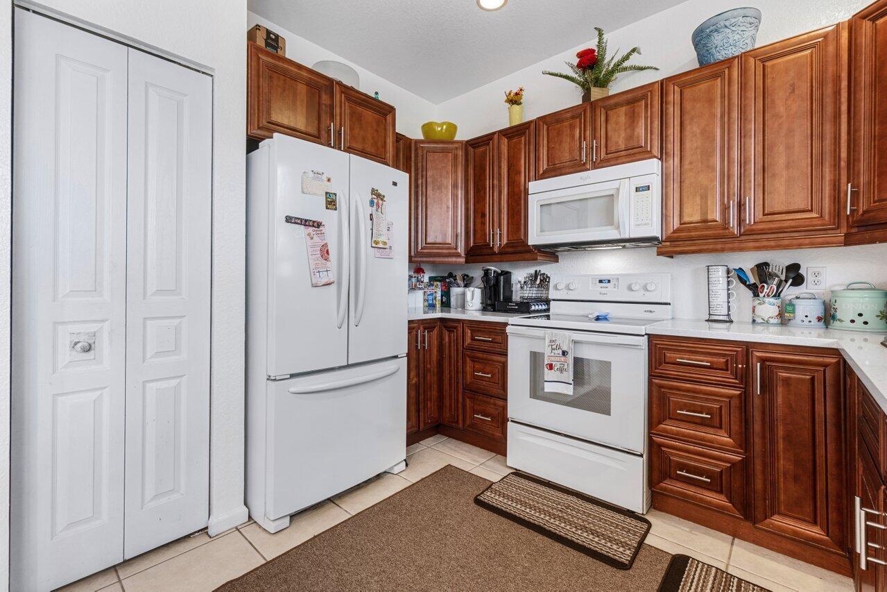 5033 Starblaze Drive