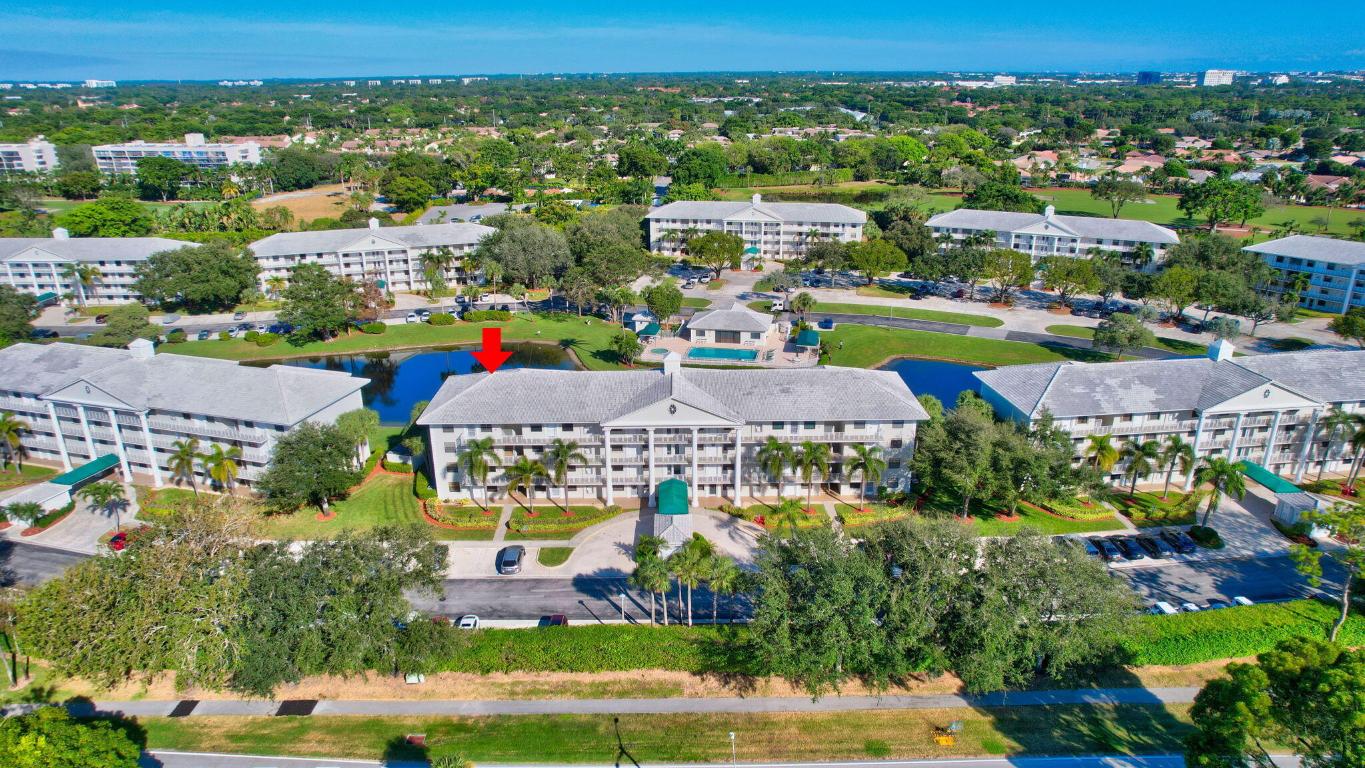 6037 Balboa Circle 401