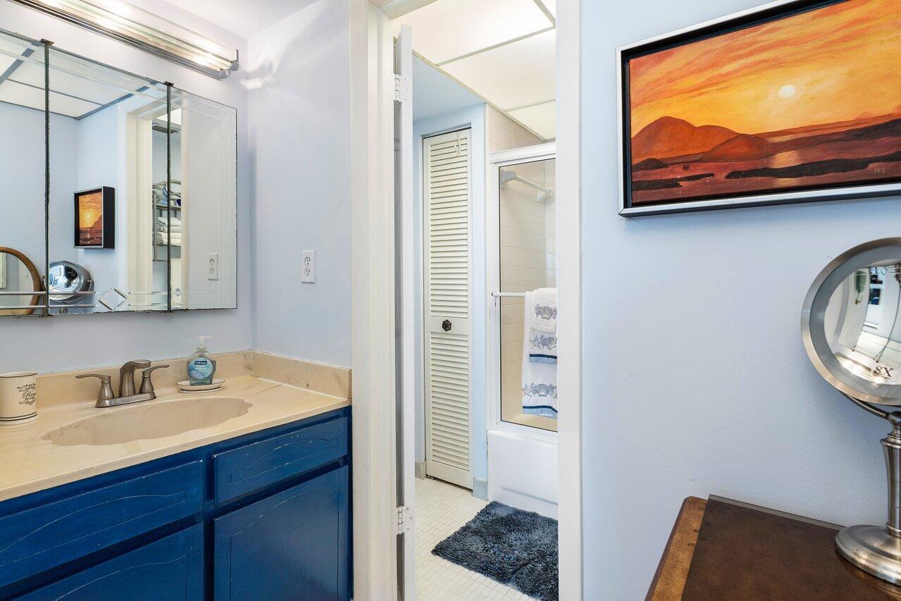 10 Royal Palm Way Unit 202