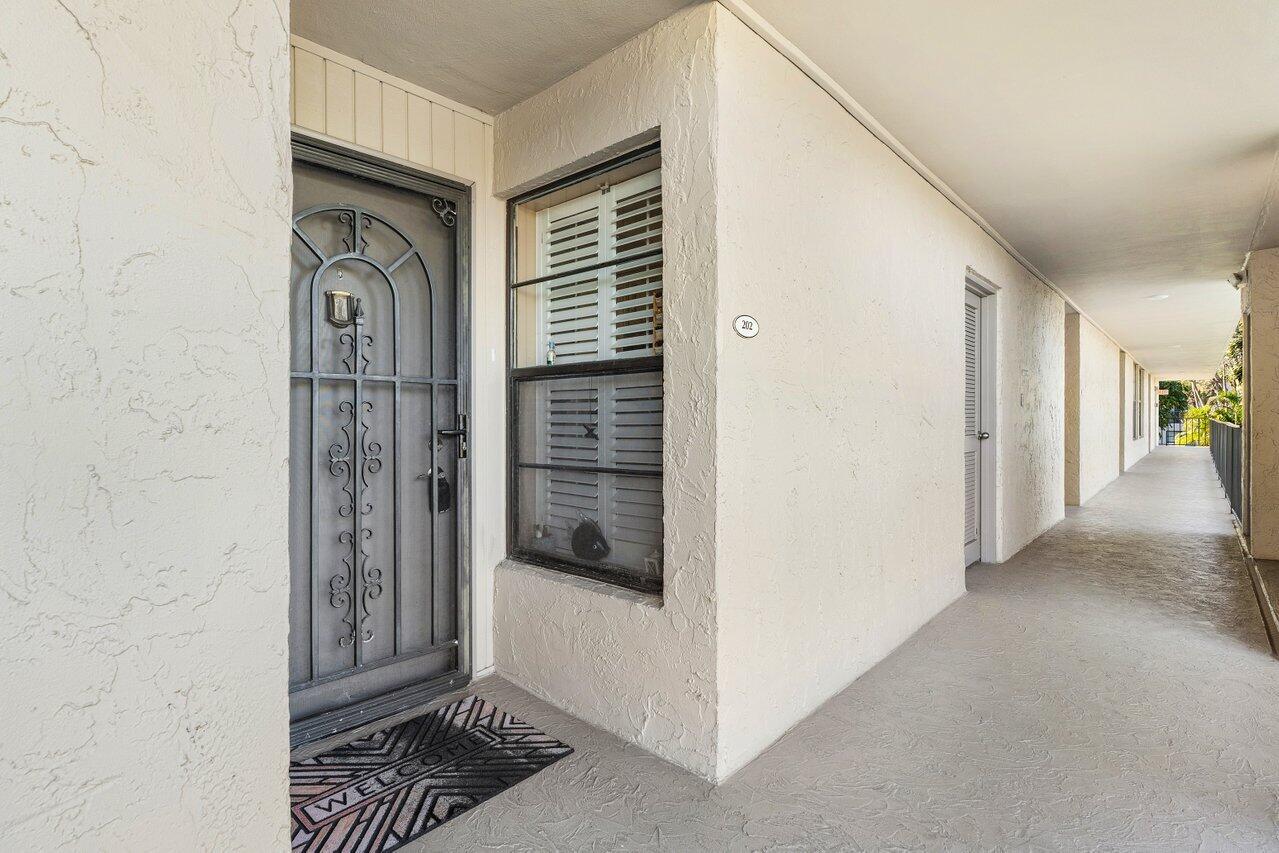 10 Royal Palm Way Unit 202