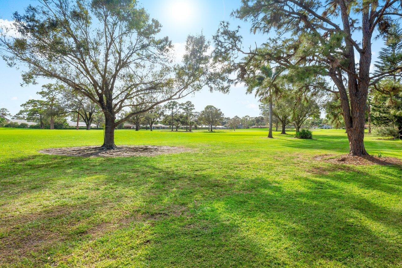 650 Atlantis Estates Way