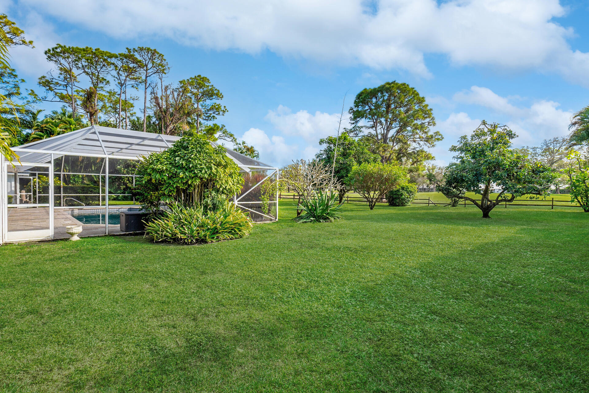 650 Atlantis Estates Way