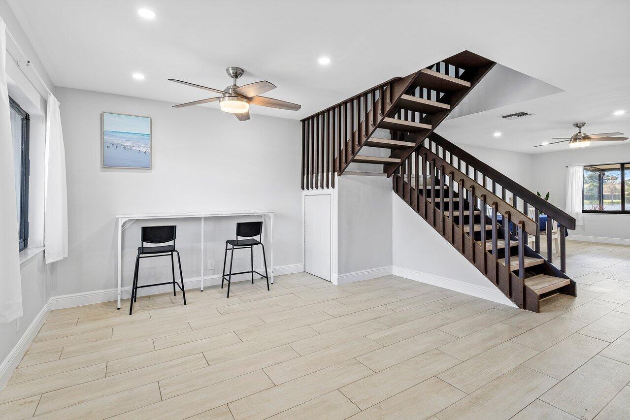 5274 Jog Lane
