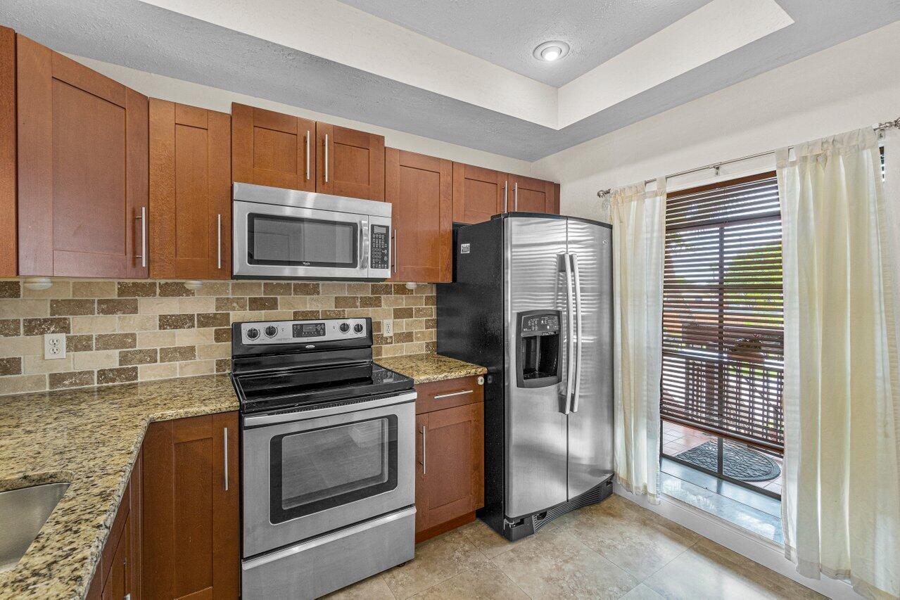 2371 SW 15th Street 100