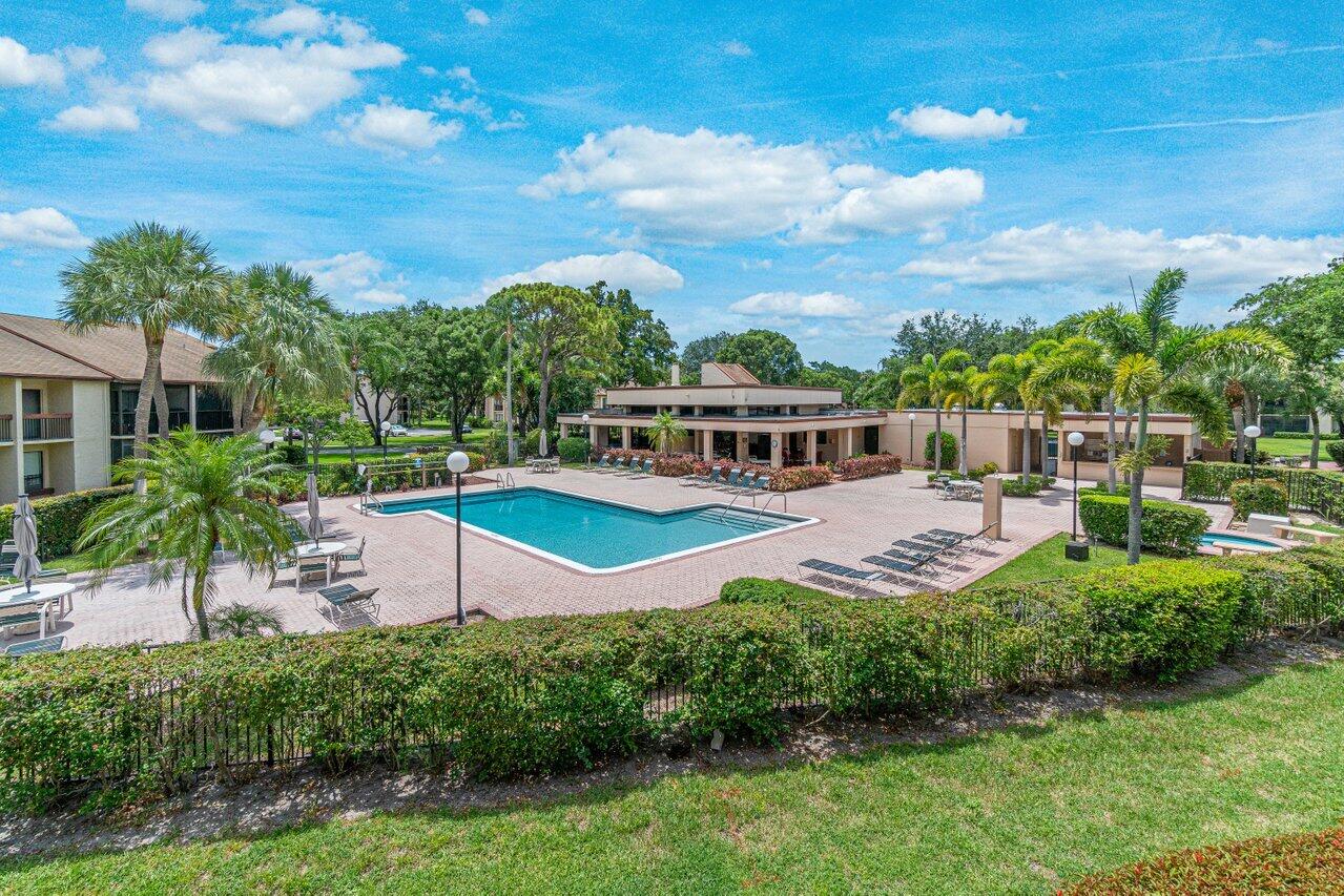 2371 SW 15th Street 100