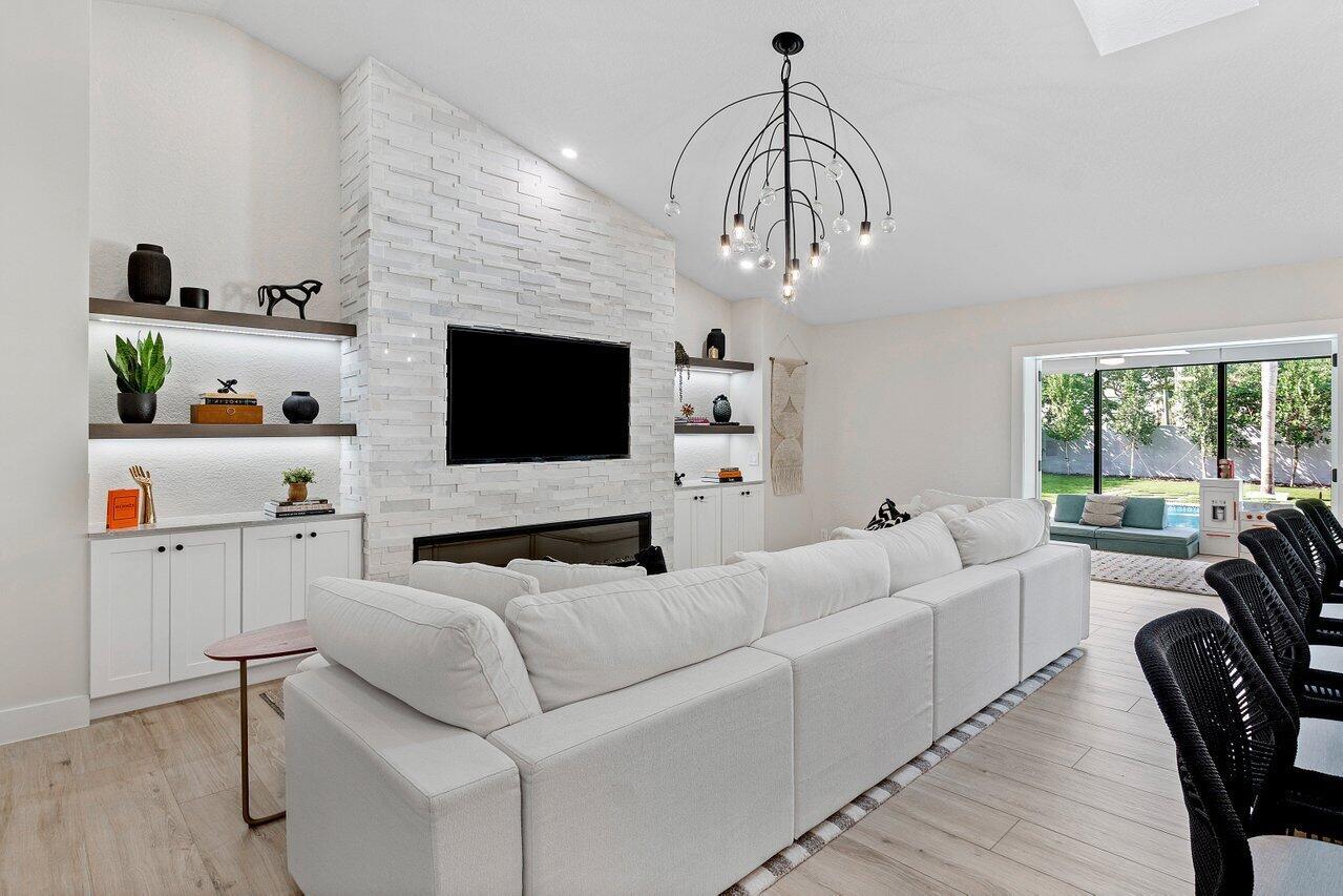 2025 Parkside Circle S