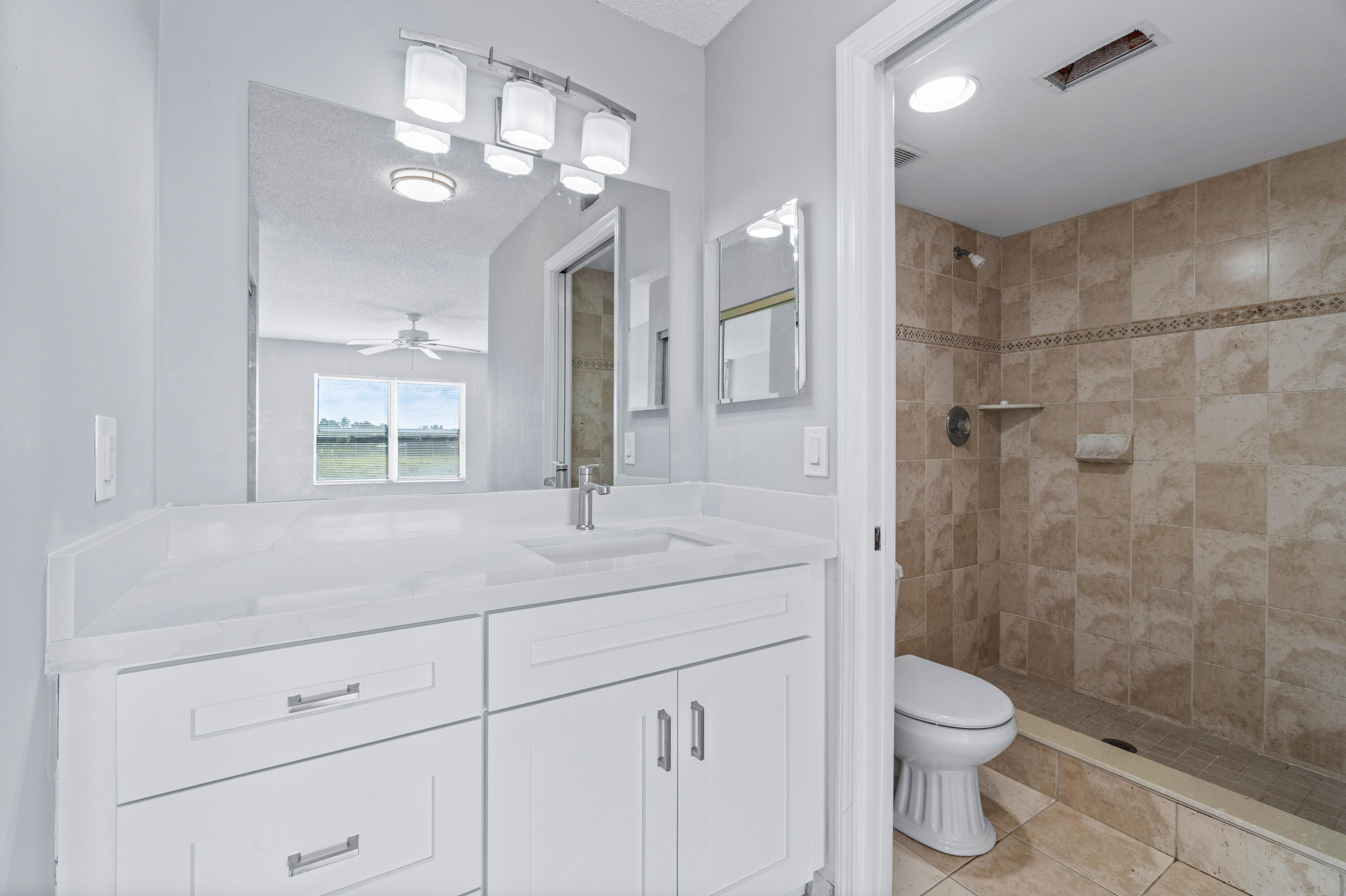 10930 Lakemore Lane 103