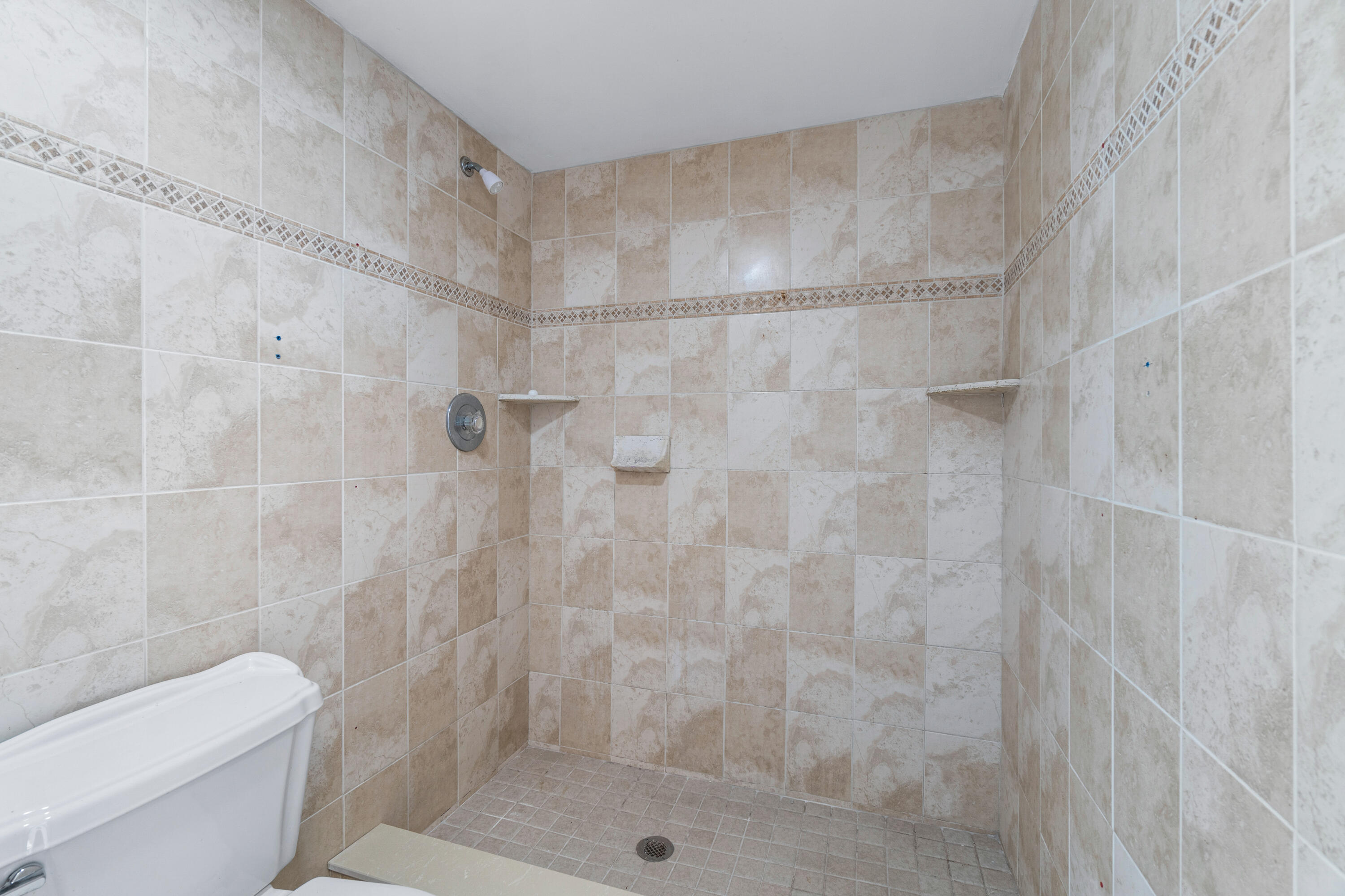 10930 Lakemore Lane 103