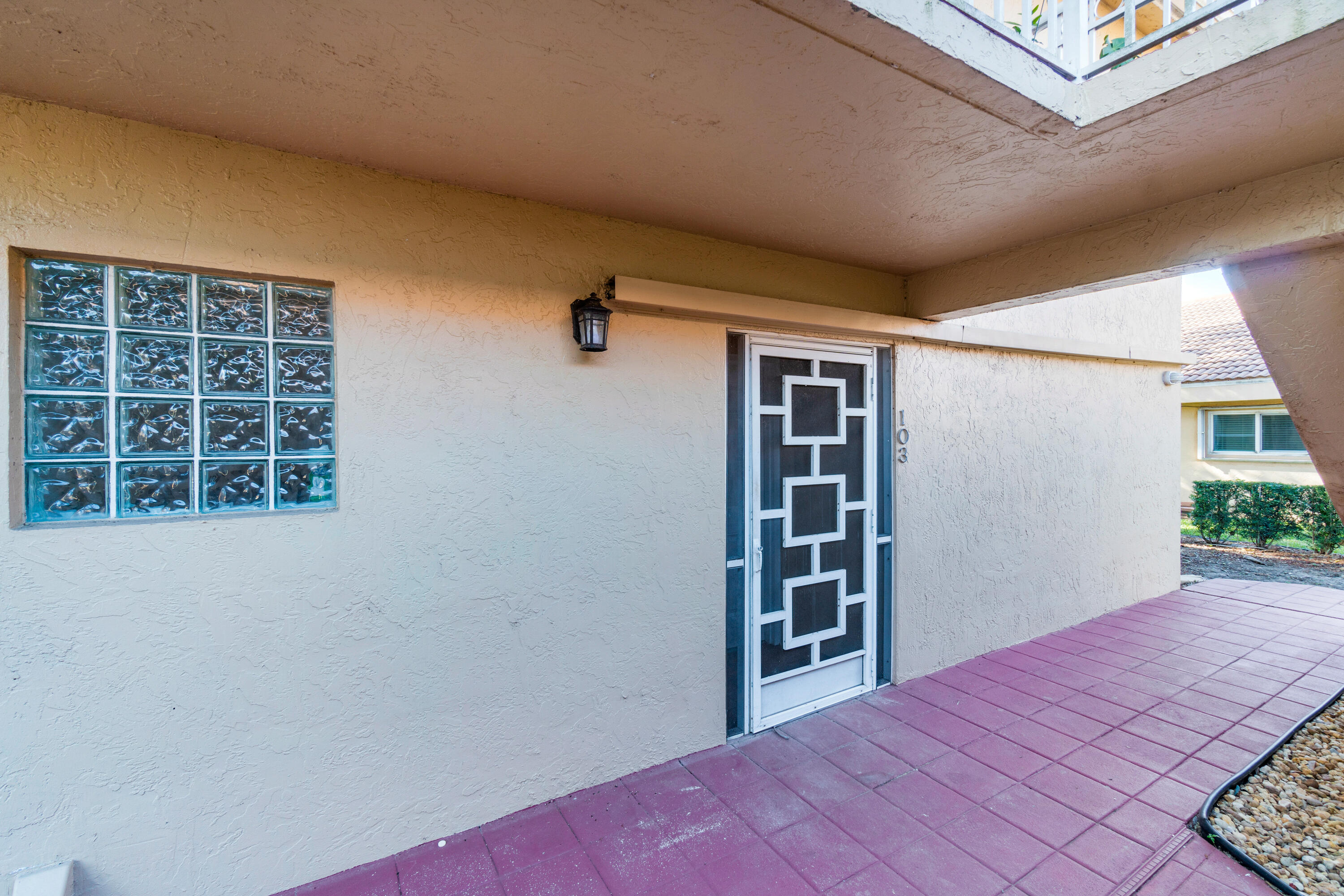 10930 Lakemore Lane 103