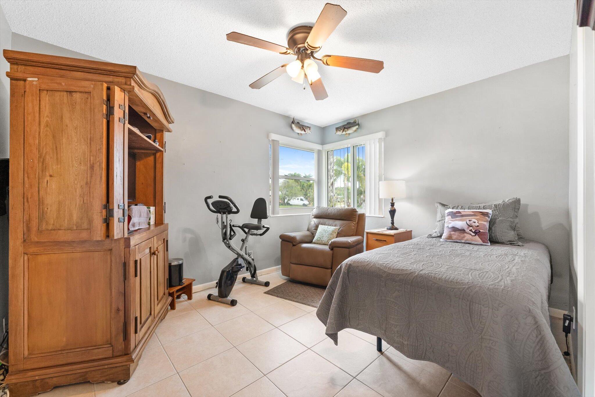 4440 NW 10th Street