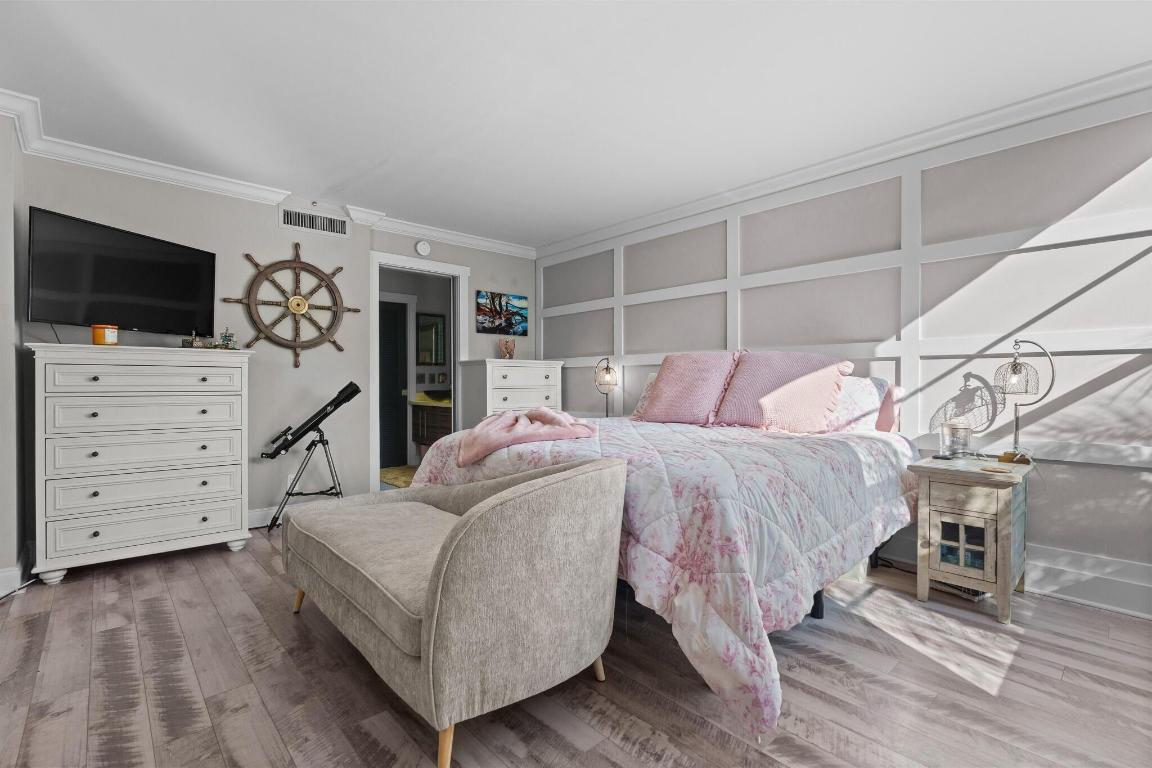 2 Royal Palm Way 105