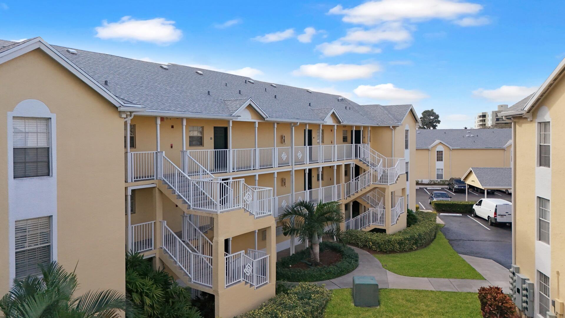 6332 La Costa Drive C, Boca Raton Unit: C