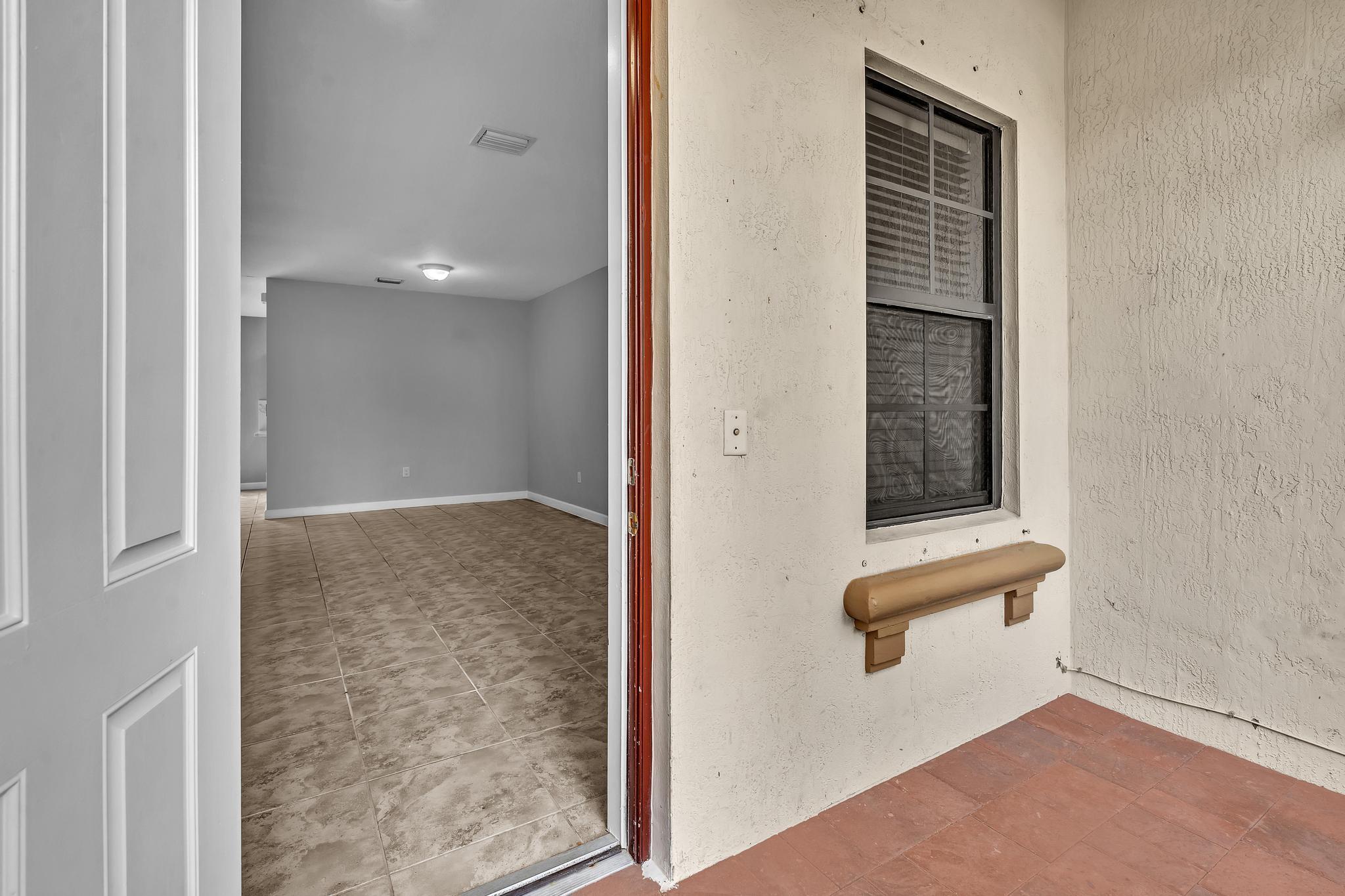 3320 W 90th Street, Hialeah